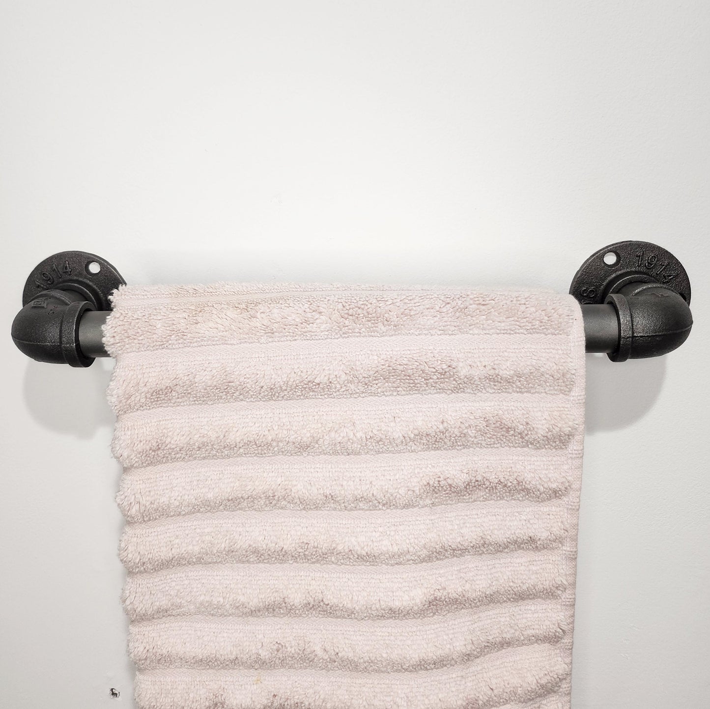 Industrial Steel Tube Towel Rail | Wall Mounted Towel Holder | Handmade Bathroom Hardware | UK Made Rustic / Modern Decor