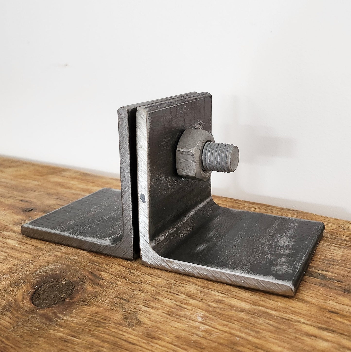 Industrial Nut & Bolt Bookends – Raw Steel Geek Book Ends – Handmade Metal Book Holder – UK Made – Free UK Delivery