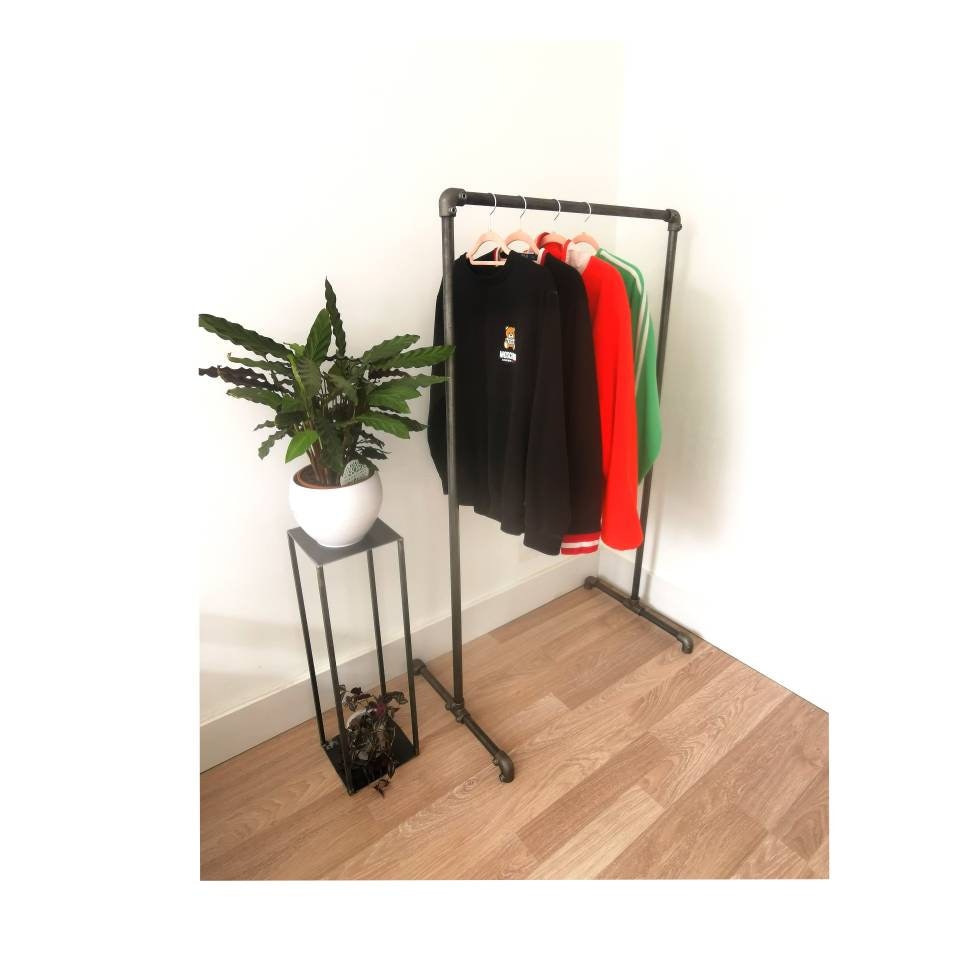 Industrial Pipe Clothing Rack – Freestanding Wardrobe Rail – Raw Steel Garment Rack – UK Made – Free UK Delivery