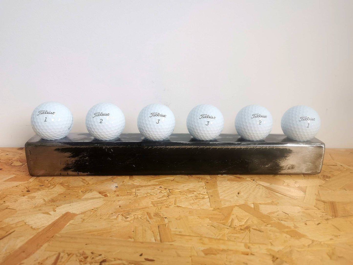 Industrial Raw Steel Golf Ball Display Stand