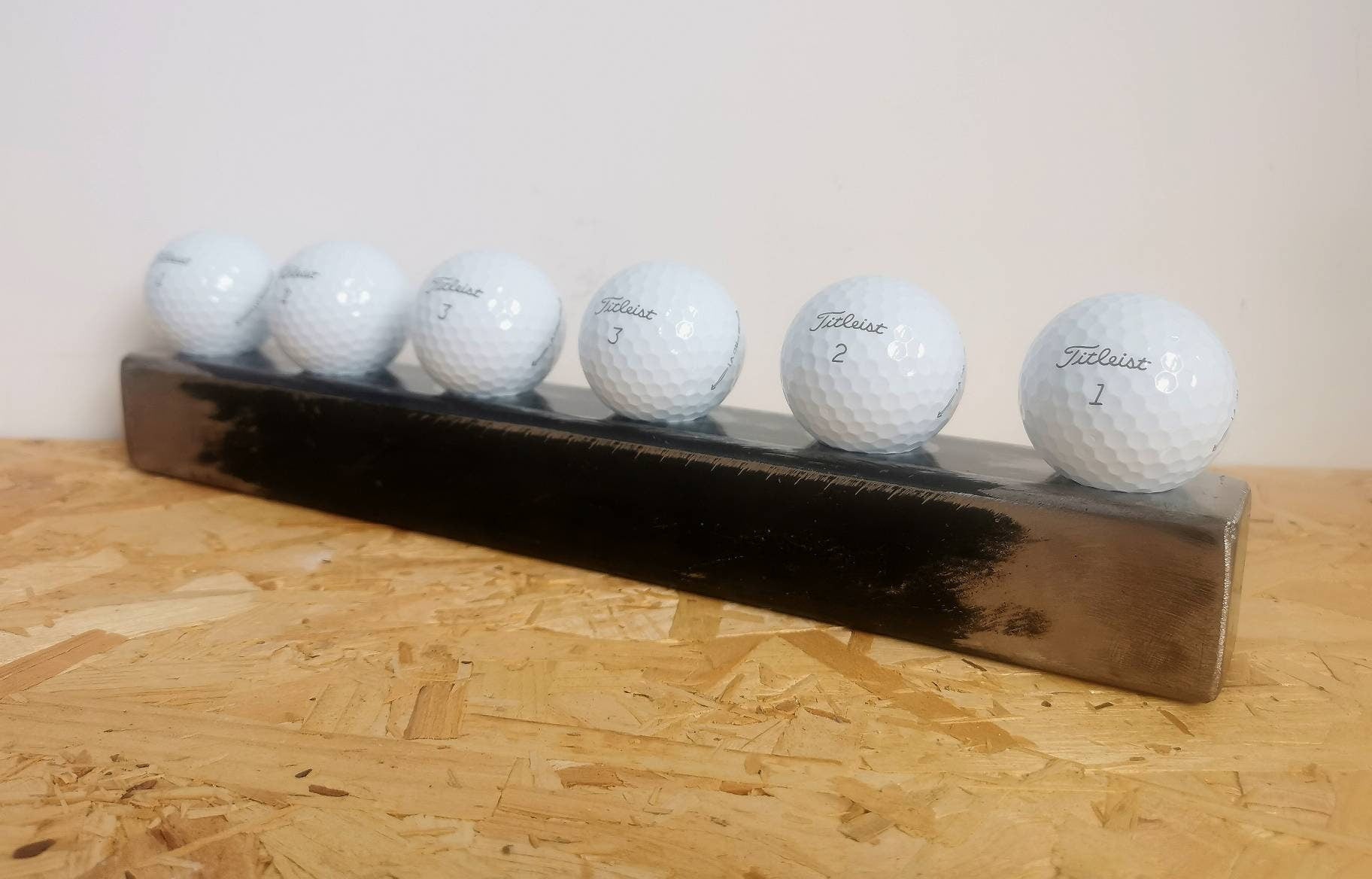 Industrial Raw Steel Golf Ball Display Stand