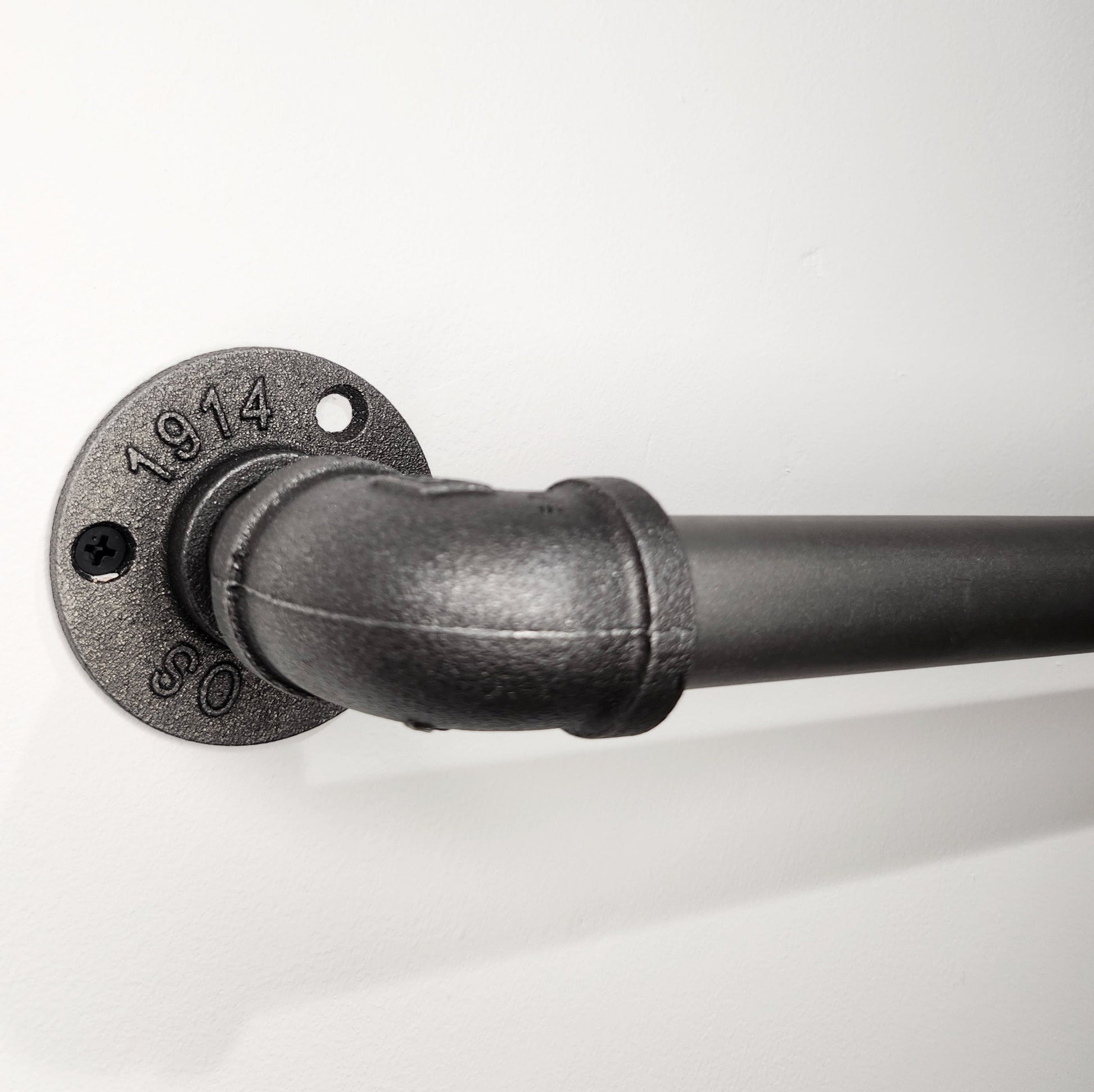 Industrial Steel Tube Towel Rail | Wall Mounted Towel Holder | Handmade Bathroom Hardware | UK Made Rustic / Modern Decor