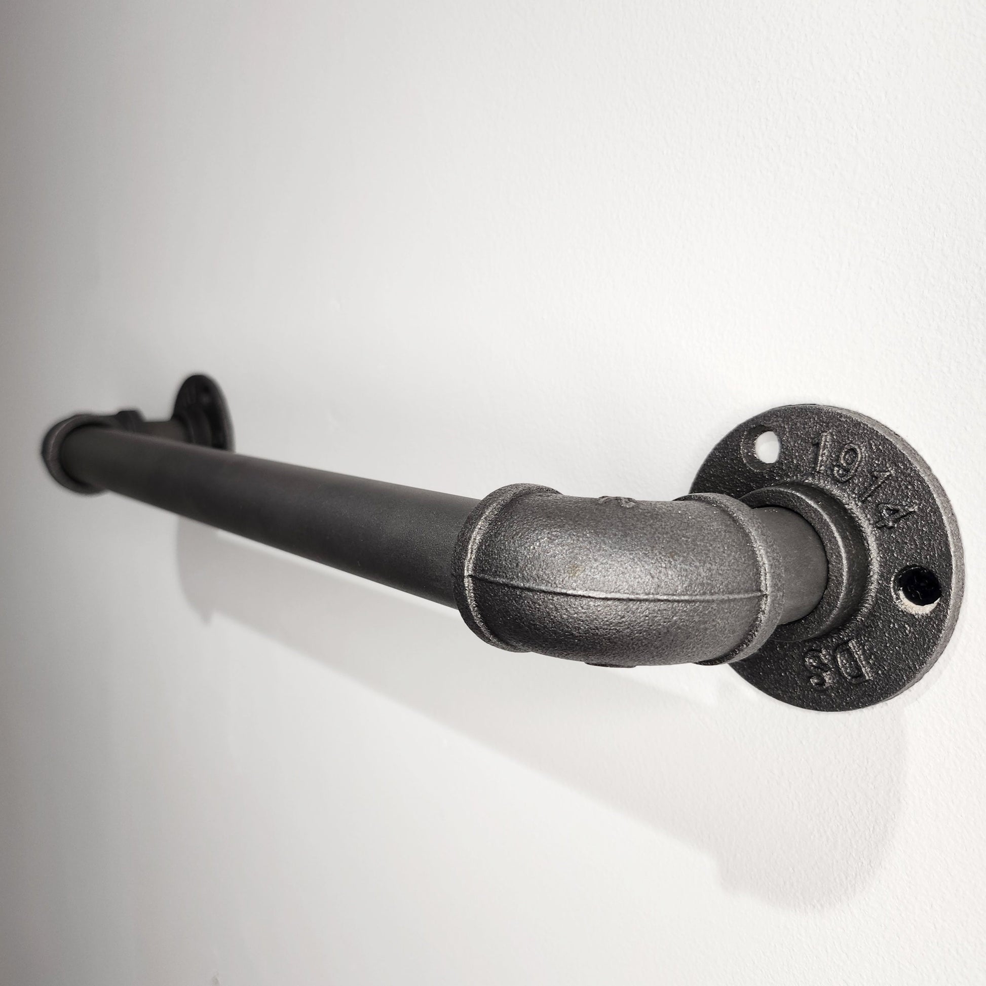 Industrial Steel Tube Towel Rail | Wall Mounted Towel Holder | Handmade Bathroom Hardware | UK Made Rustic / Modern Decor