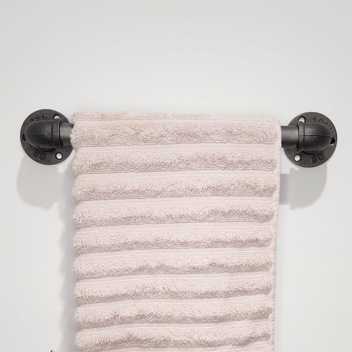 Industrial Steel Tube Towel Rail | Wall Mounted Towel Holder | Handmade Bathroom Hardware | UK Made Rustic / Modern Decor