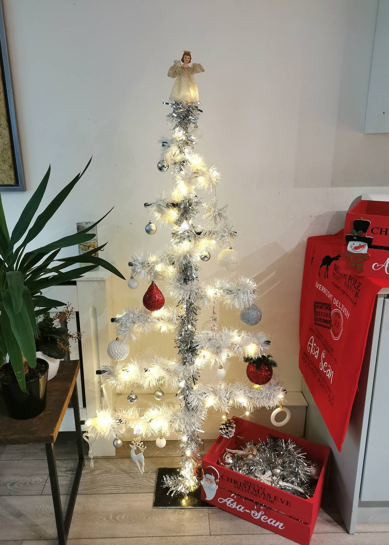 Modern Metal Christmas Tree - Free Standing Xmas Tree - Variety Of Sizes